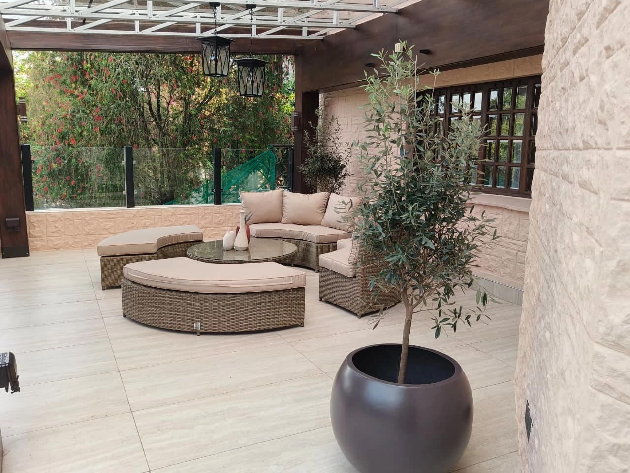 Balcony Lounge Main View